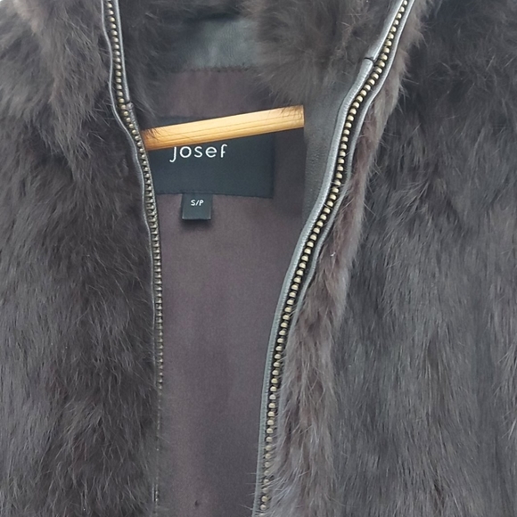 Rabbit Fur vest - Picture 2 of 5